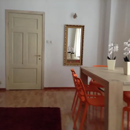 Cheap And Chic Riga Room photo