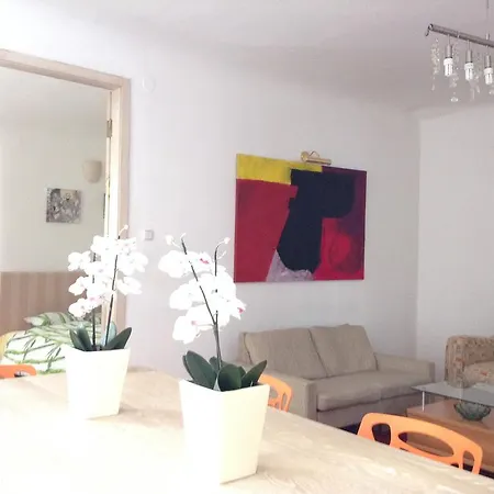Cheap And Chic Riga Room photo